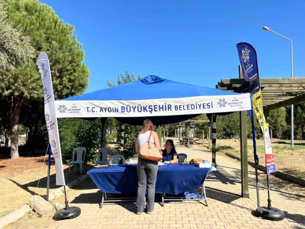 aydin buyuksehir belediyesinden universite ogrencilerine aykart hizmeti 29741df3001f