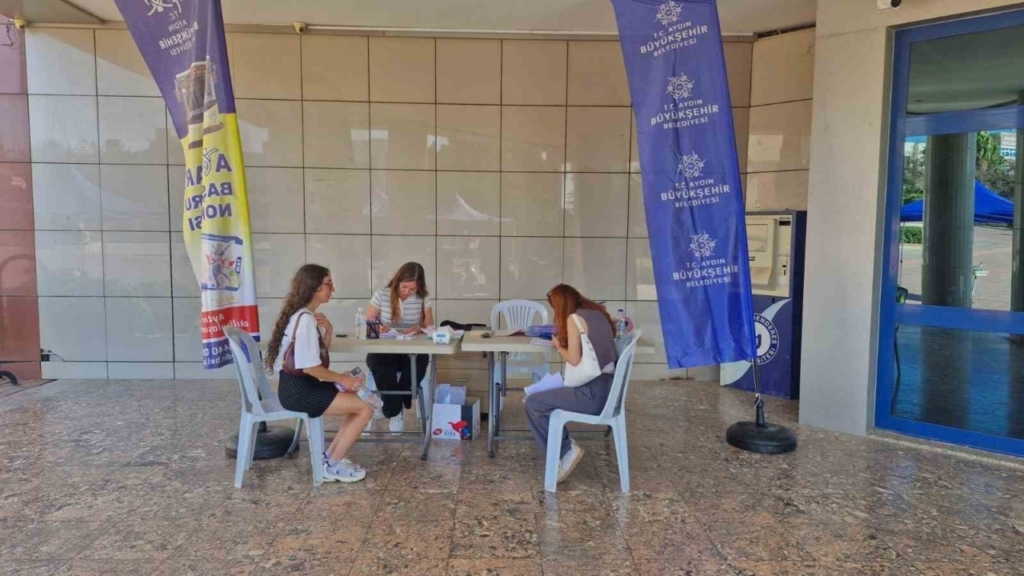 aydin buyuksehir belediyesinden universite ogrencilerine aykart hizmeti eae9a204f3c0