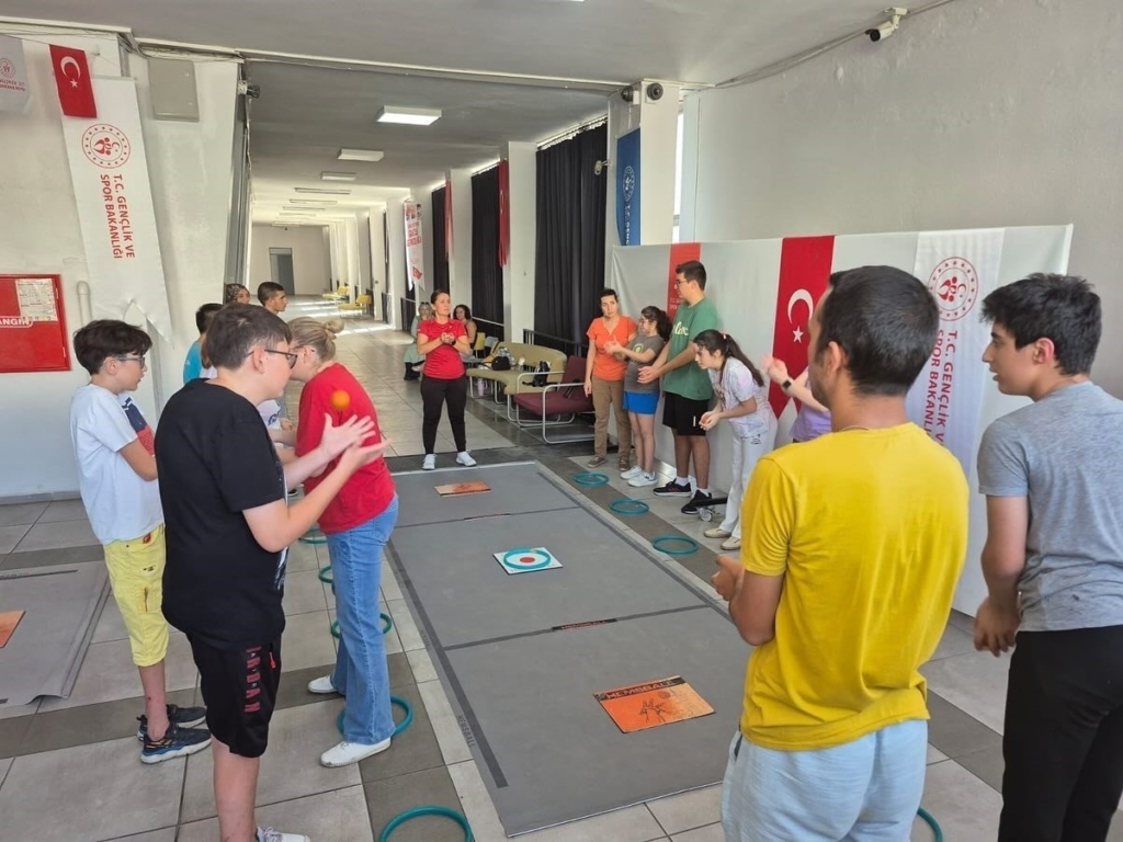 aydinda mutlu carsamba antrenmanlari devam ediyor 065a9e3d6cd5