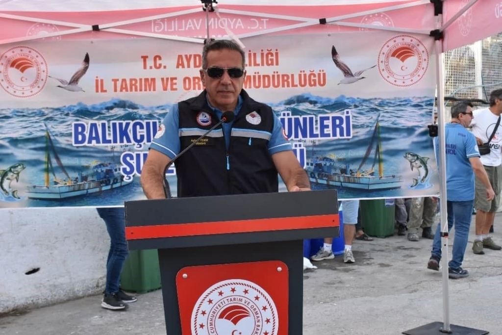 Aydınlı balıkçılar ‘Vira Bismillah’ diyerek denize açıldı 6 aydinli balikcilar vira bismillah diyerek denize acildi fabf45a1a716