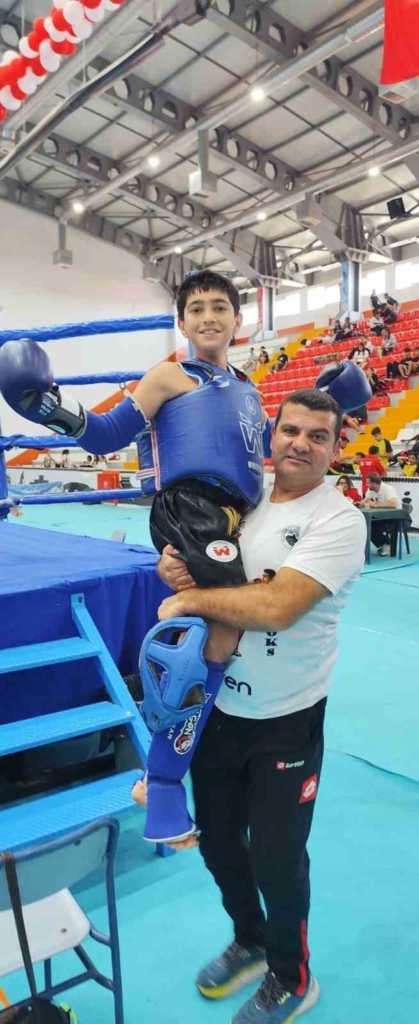 aydinli muaythaiciler turkiye sampiyonasindan madalyalarla dondu 33b21a8c4eea