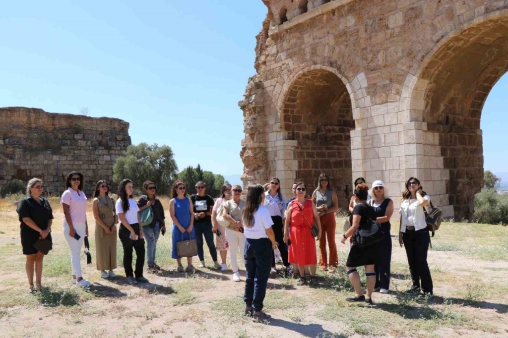 ayto kadin girisimciler kurulu tralleiste toplandi c41fd242db19