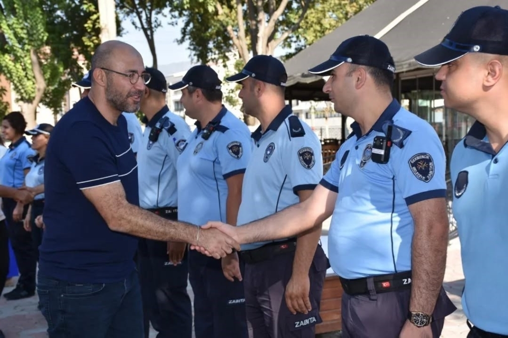 Germencik Belediye Başkanı Zencirci’den zabıta personeline kahvaltılı kutlama 8 baskan zencirciden zabita personeline kahvaltili kutlama 1b09c7721327