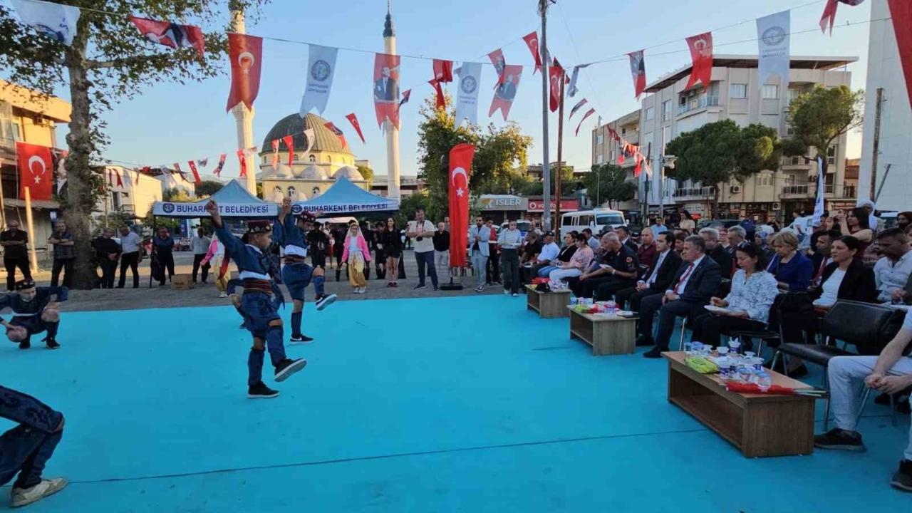 Buharkent’te kurtuluş günü kutlandı