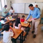 Nazilli İlçe Milli Eğitim Müdürü Şimşek, minik öğrencilerin heyecanına ortak oldu 5 İlçe Milli Eğitim Müdürü Şimşek, minik öğrencilerin heyecanına ortak oldu