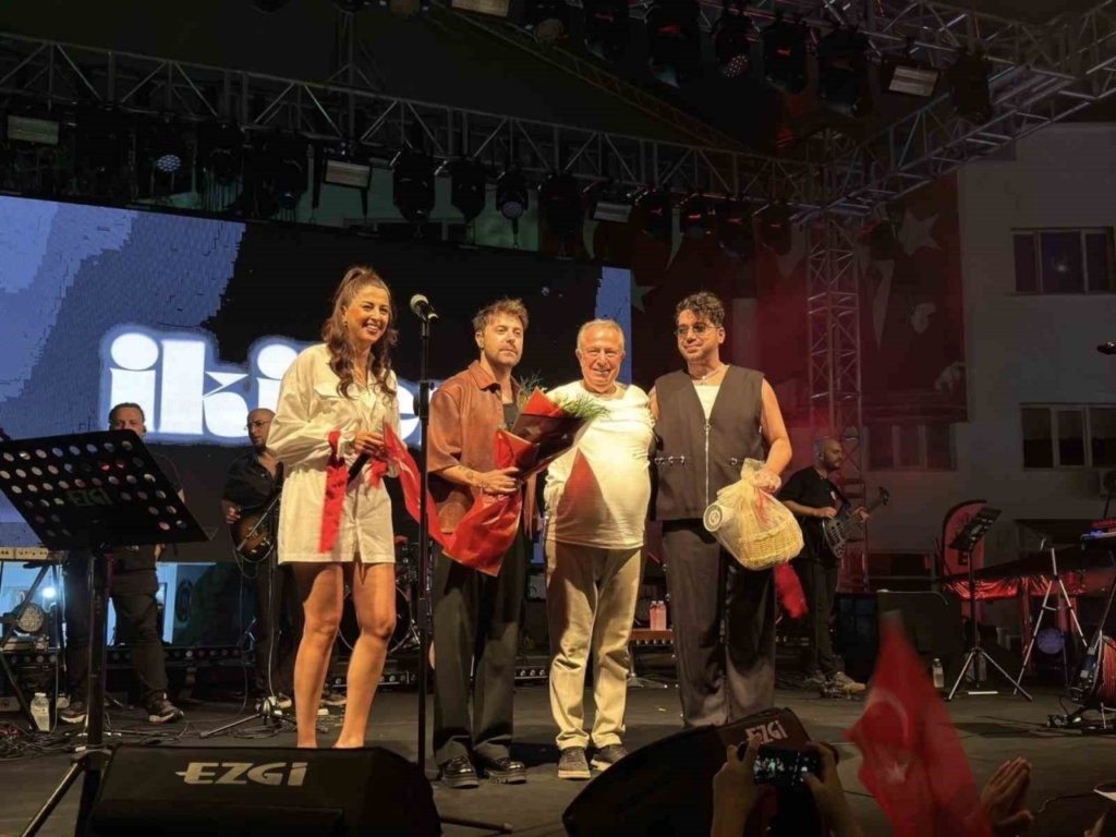 Karacasu’da Festival coşkusu konserlerle taçlandı 4 karacasuda festival coskusu konserlerle taclandi 709047b9fc23