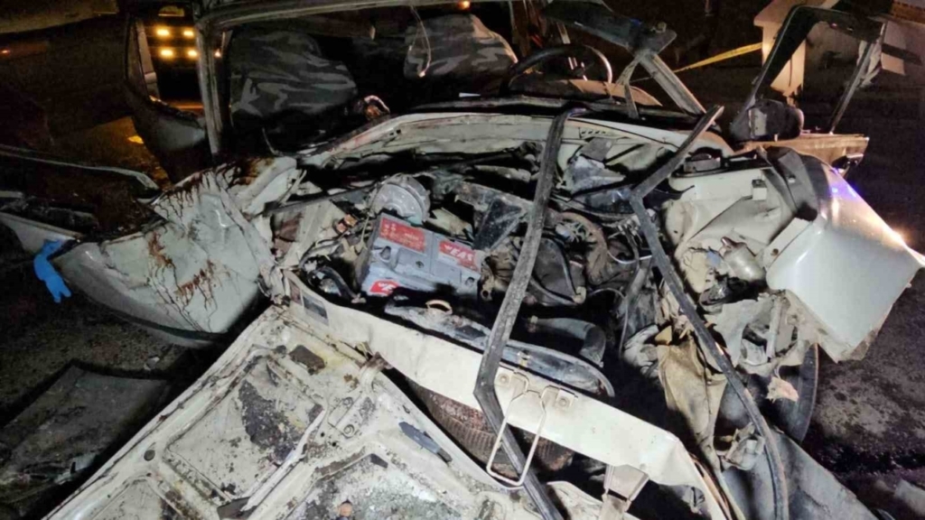 Nazilli’de çarpışan otomobiller hurdaya döndü: 8 yaralı 6 nazillide carpisan otomobiller hurdaya dondu 8 yarali 71734410bf8a