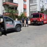 Efeler'de Çıkan Yangın Büyümeden Söndürüldü 7 Şalterleri kapattı, yangının önüne geçti