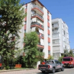 Efeler'de Çıkan Yangın Büyümeden Söndürüldü 8 Şalterleri kapattı, yangının önüne geçti