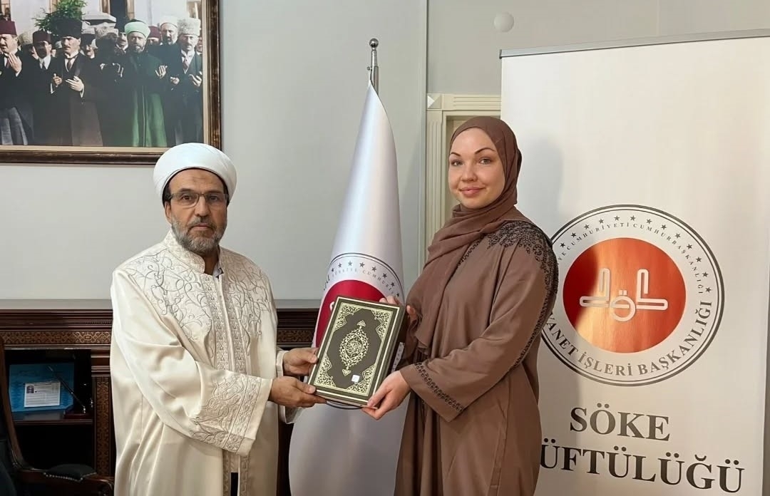 Söke’de yabancı uyruklu Beverly, Müslüman olup Berfin adını aldı