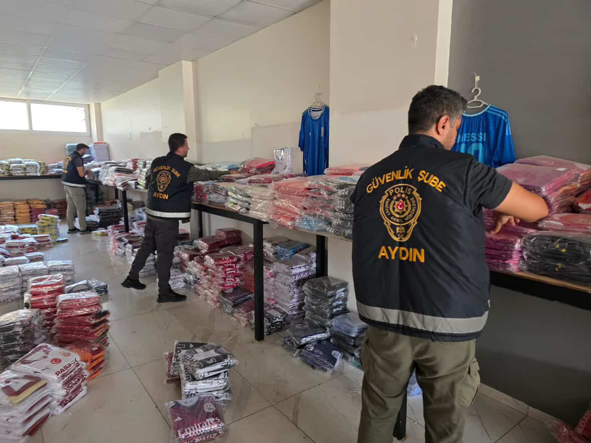 Aydın’da taklit tekstil operasyonu