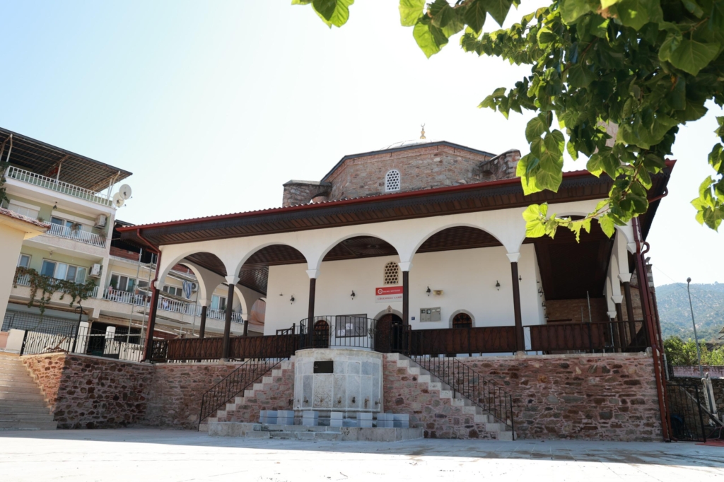 Aydın’da İş Birliği ile Vakıf Eseri 10 Tarihi Cami, Bakım ve Onarımdan Geçti 4 WhatsApp Image 2025 10 01 at 15.56.35 1