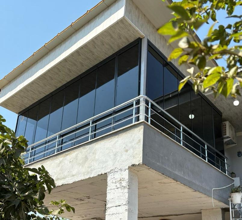 Efeler Cam Balkon ile Kaliteli, Estetik ve Uzun Ömürlü Çözümler