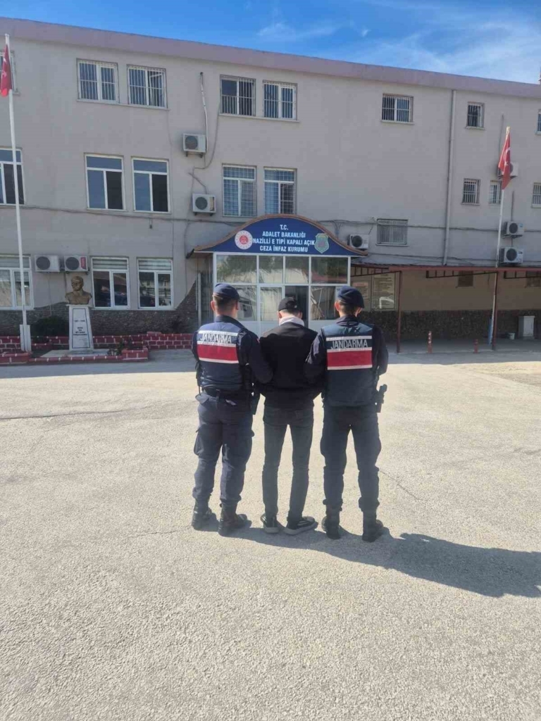 bozdoganda 4 yil hapis cezasi ile aranan kisi yakalandi 67f65b923834