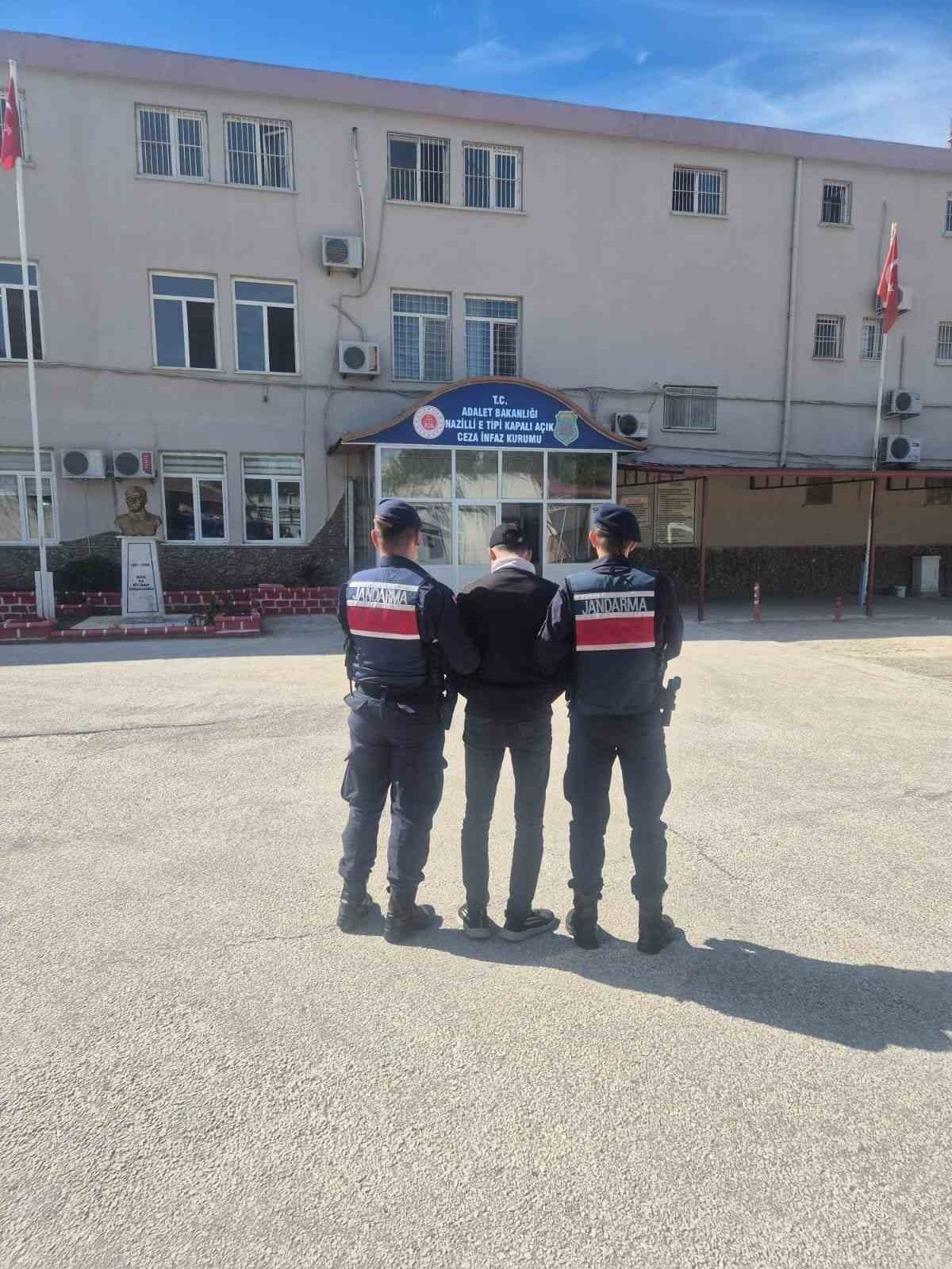 bozdoganda 4 yil hapis cezasi ile aranan kisi yakalandi 67f65b923834