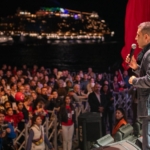 Kuşadası’nda Cumhuriyet coşkusu sokaklara taştı