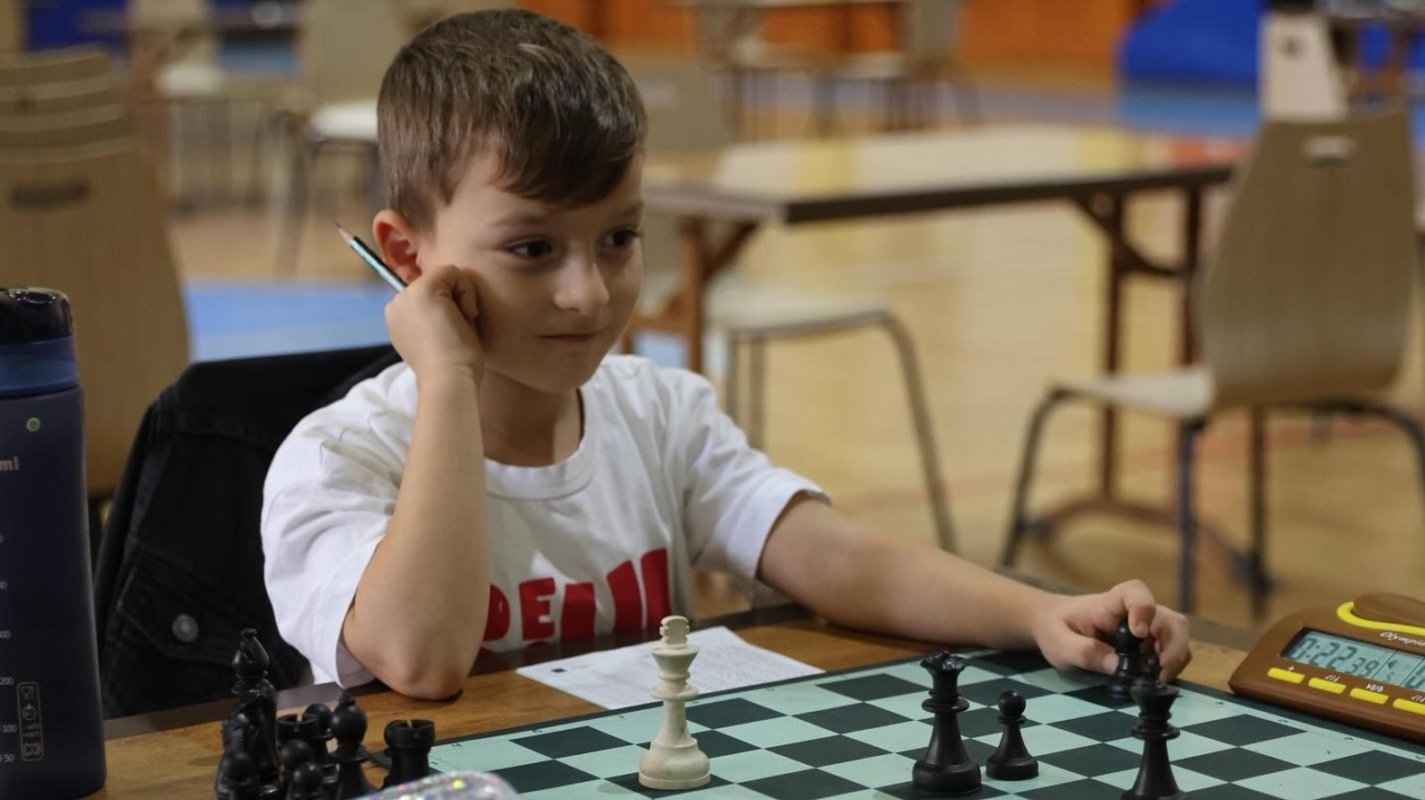 Aydın’da minikler satrançta hünerlerini sergiledi