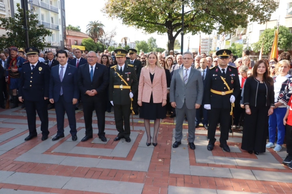 nazillide cumhuriyet cocuklari resim sergisi acildi 8d3fabf1aa59