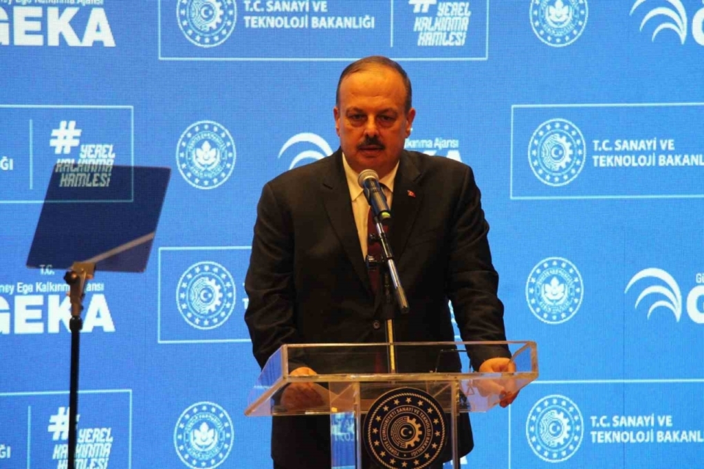 sanayi ve teknoloji bakani kacir aydini egenin parlayan yildizi haline getirmeye devam edecegiz 46618de2463d