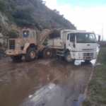 sokede toprak kaymasi karayolu trafige kapandi 04396529bb3d