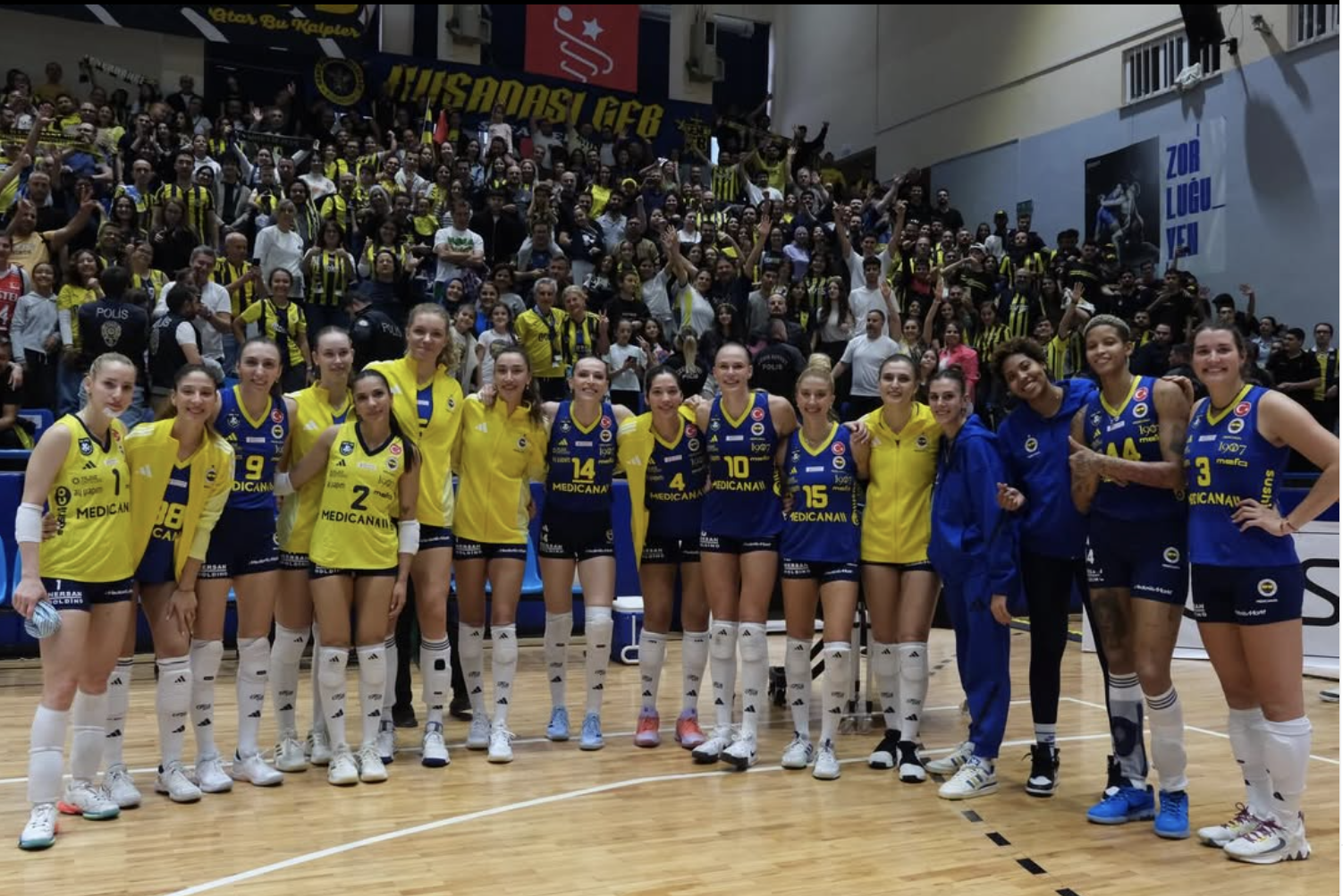 Fenerbahçe Kadın Voleybol Takımı, Aydın’da Aymira Otel’i Tercih Etti