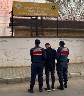 Aydın’da aranan 2 şahıs yakalandı