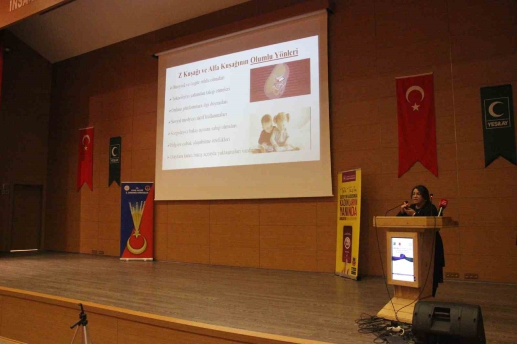 aydinda gencler icin siddetsiz ve bagimsiz gelecek bulusmasi gerceklestirildi c1c39706d9ad