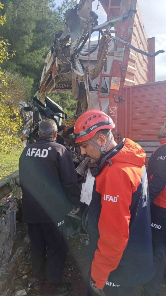 aydinda trafik kazasi 1 yarali 5b3f5d665d35