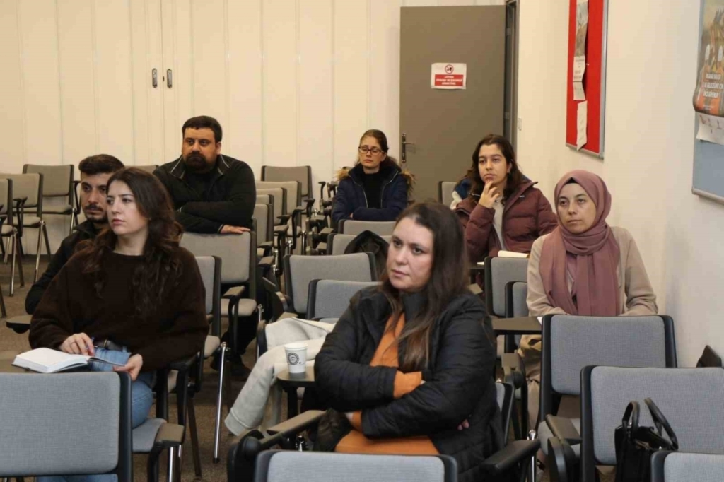 ayto uyelerine temel ilk yardim egitimi 5f7ea2af9bf0