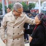 Başkan Ertuğrul Tetik sabah mesaisine sahada başladı