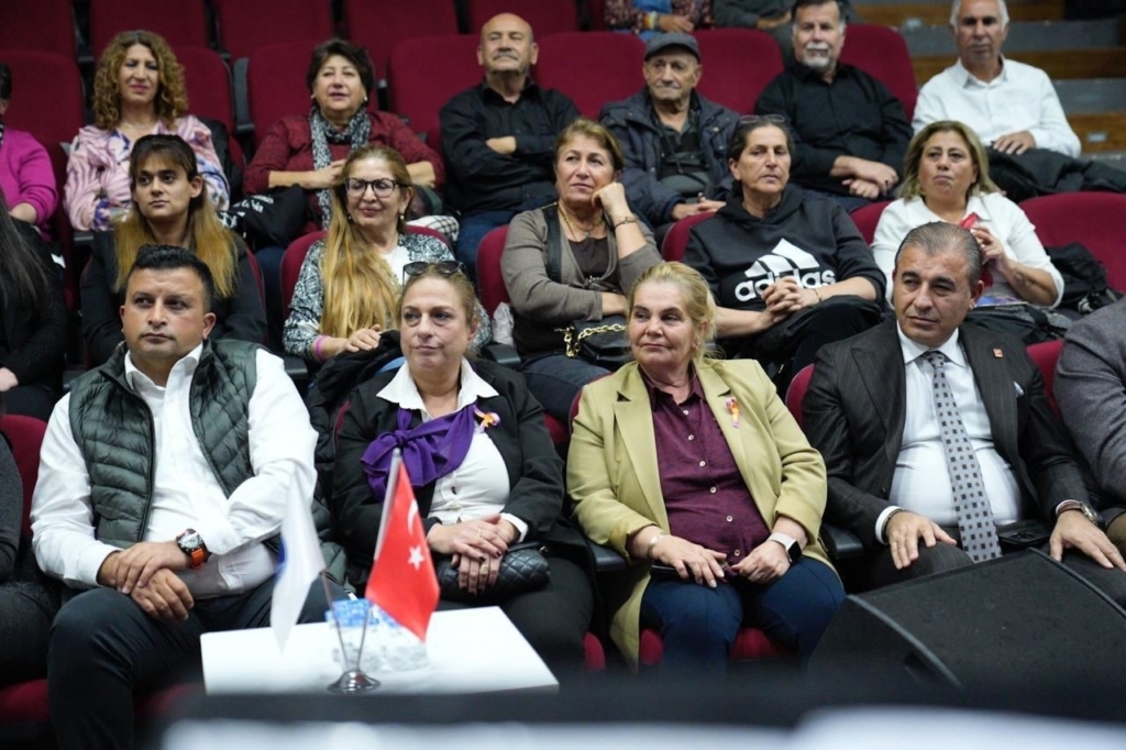 Didim’de kadına yönelik şiddete dikkat çekildi 3 didimde kadina yonelik siddete dikkat cekildi 6b68d1e5c369
