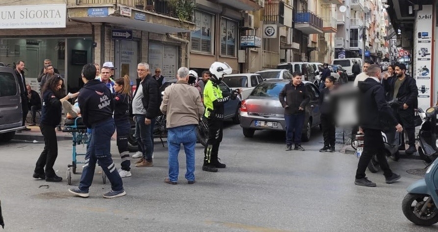 Efeler’de trafik kazası: 1 yaralı 2 efelerde trafik kazasi 1 yarali b9d10a5611d3