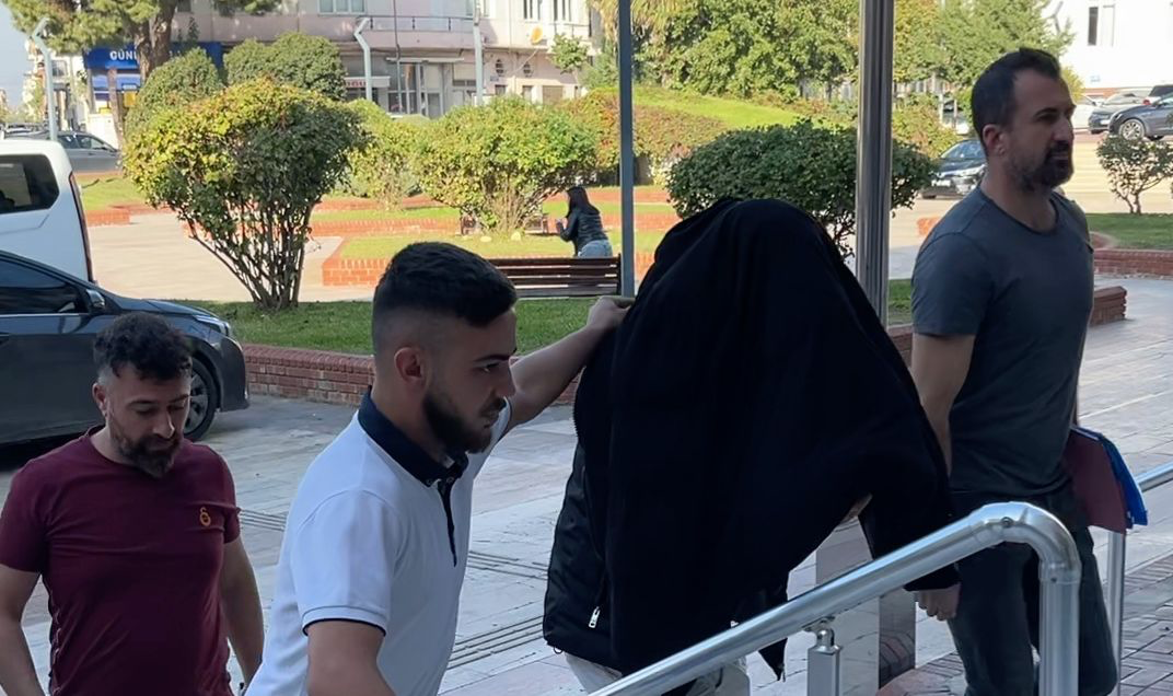 Evinde 900 gram yasa dışı madde bulunan şüpheli serbest kaldı