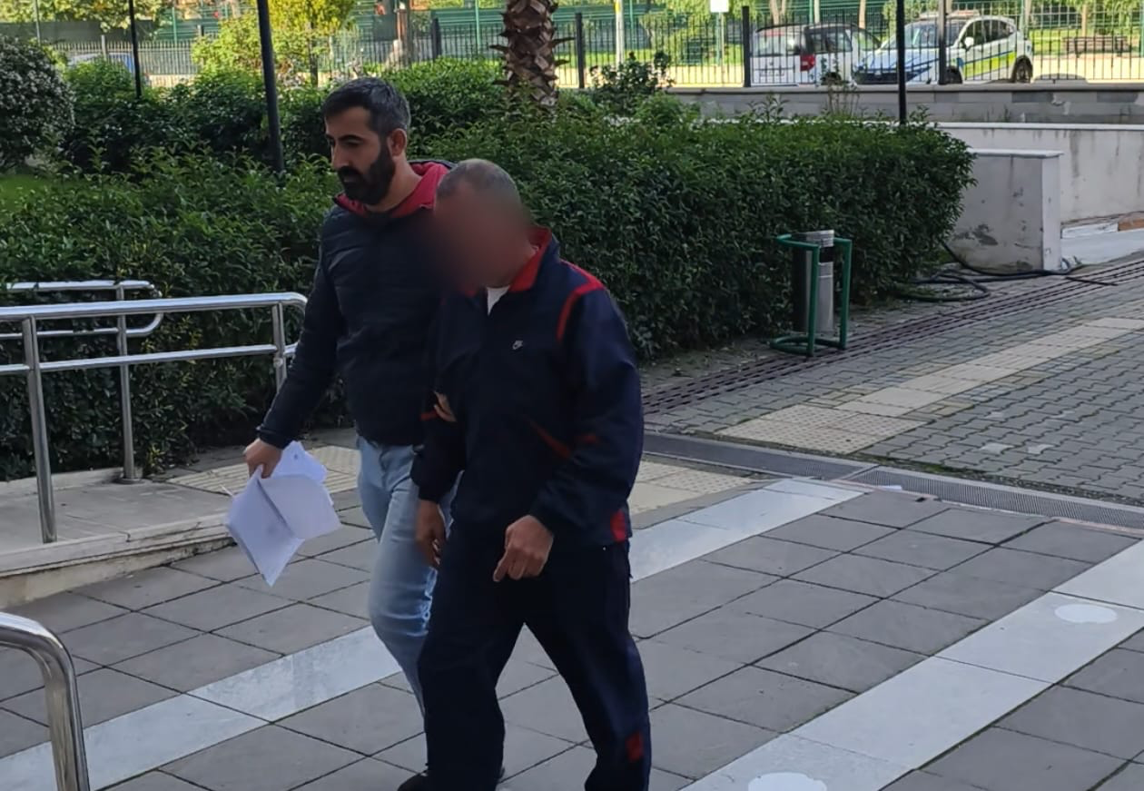 Nazilli’de perdeci dükkânında gizli çekim iddiası