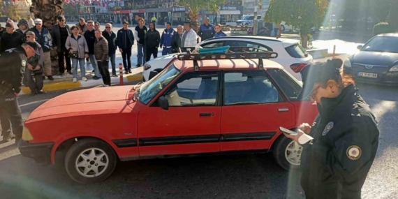 Efeler’de trafik kazası sonucu şoka giren yaşlı adam hastaneye kaldırıldı