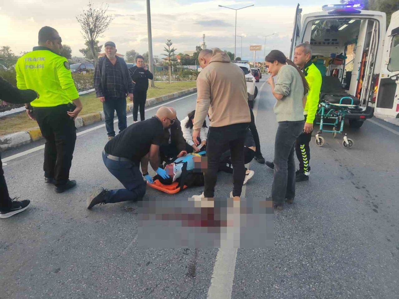 Aydın’da motosiklet refüje çarptı: 1 ölü, 1 yaralı