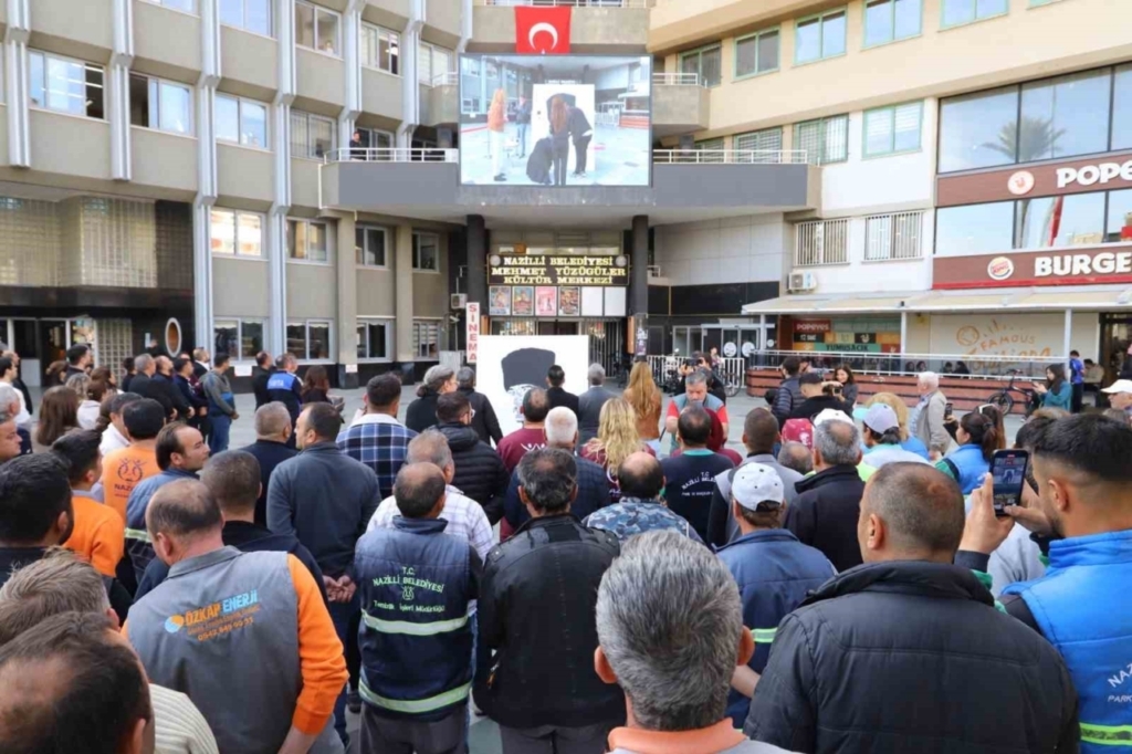 nazillide 750 personel ataturk portresi yapti 9ebd17fc1c53