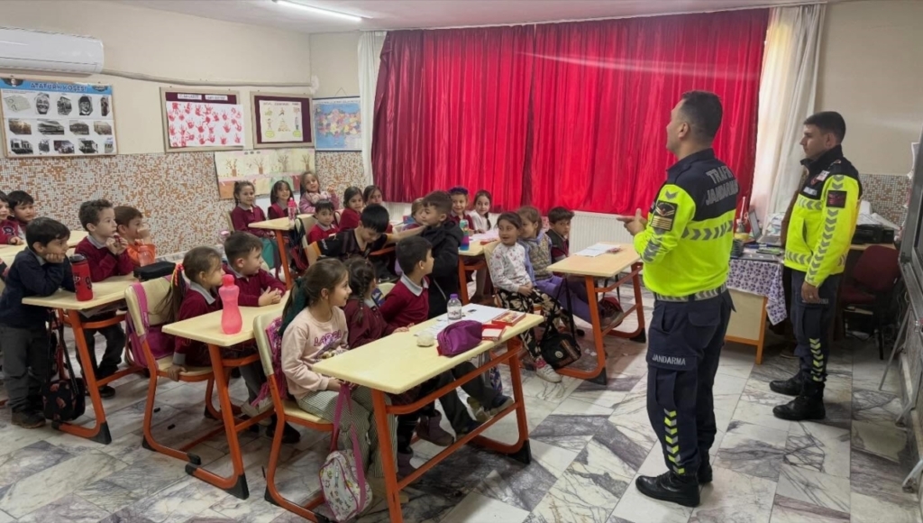Sultanhisar'da Salavatlı İlkokulu öğrencilerine jandarmadan trafik eğitimi 3 salavatli ilkokulu ogrencilerine jandarmadan trafik egitimi b8d6ae1f457e