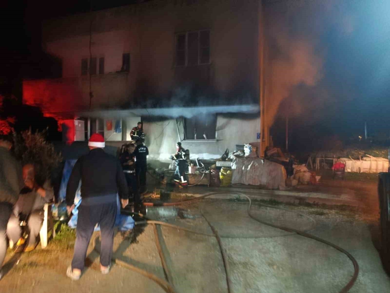 Sultanhisar’da soba yangınında bir kişi yaralandı