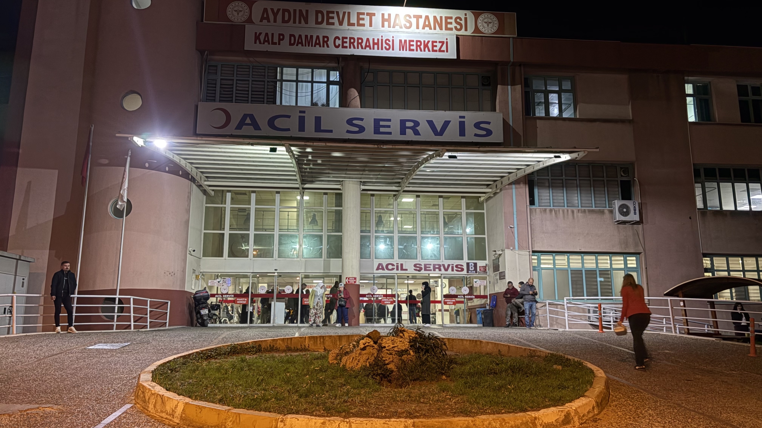 Tartışma kavgaya dönüştü, Aydın’da bıçaklar çekildi