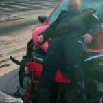 Araçla çarparak yaraladığı polis memurunun fotoğrafını çekip kayıplara karıştı