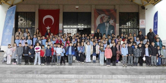 Miniklerin Tiyatro Keyfi: Aydın’da “Müzisyenler Çetesi” Sahne Aldı