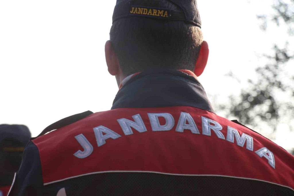 aydinda jandarma ekipleri tarafindan bir haftada 232 kisi yakalandi 09b94f3a9367
