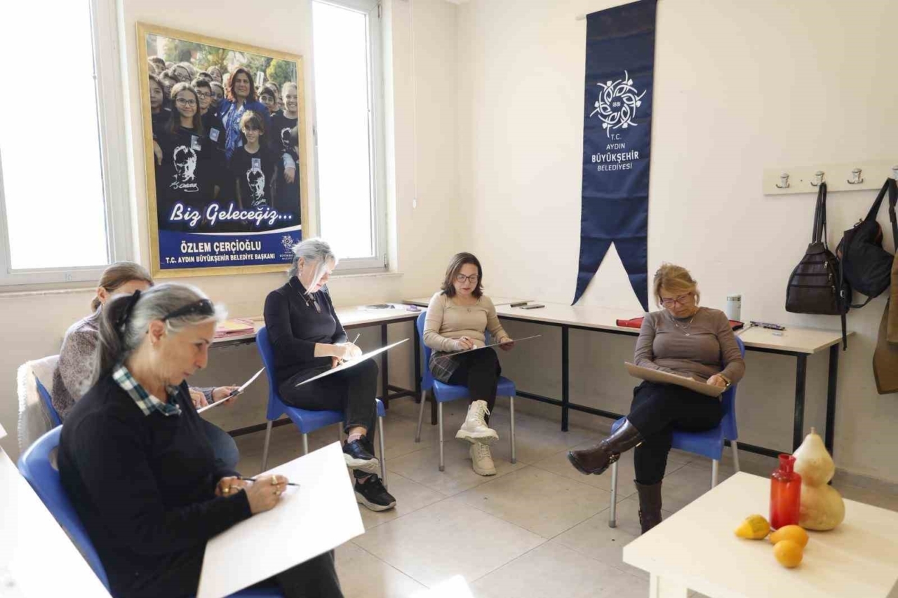 Aydın’da Sanatın Rengi Her Yerde: Resim Atölyeleriyle Yetenekler Gün Yüzüne Çıkıyor