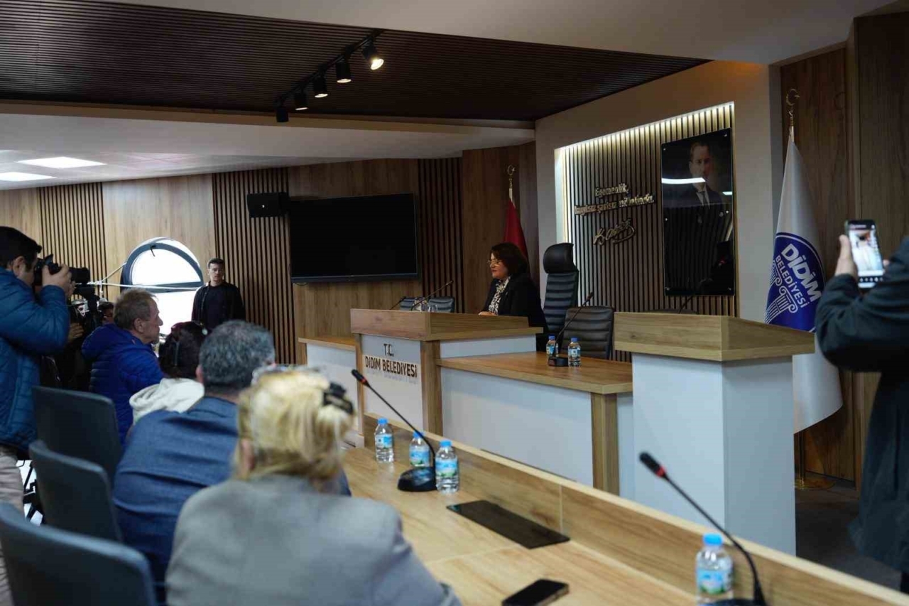 Didim Belediye Başkanı Gençay, pazaryerleri sürecine ilişkin açıklamalarda bulundu