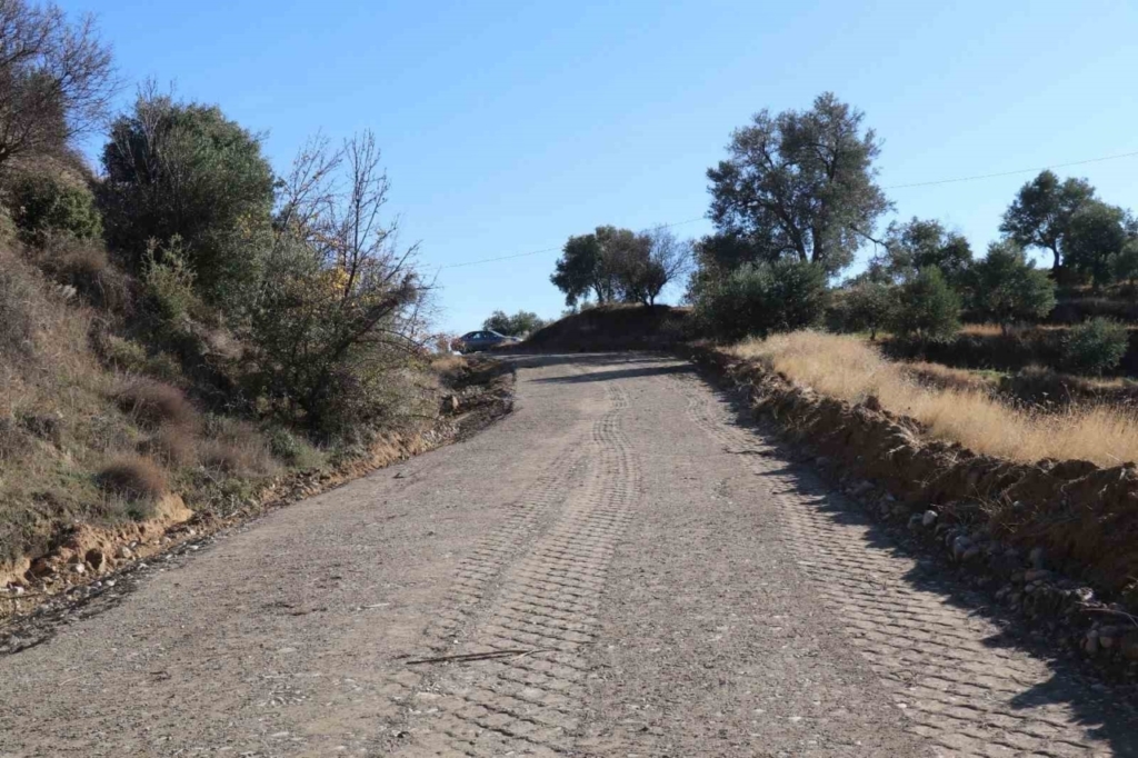 bozdogan belediyesi yol calismalarina devam ediyor 1867a7d66c88