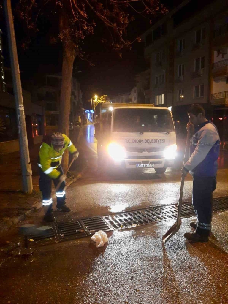 didim belediyesi ekipleri her zaman gorevde 88c7cc3f1168