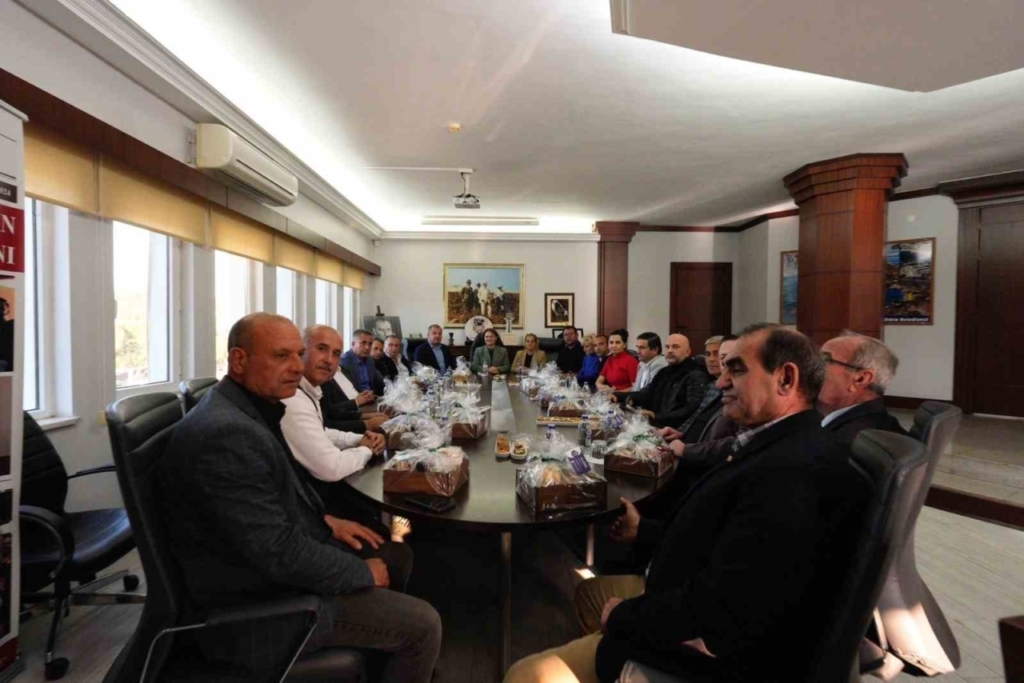 didim belediyesinden muhtarlarla yeni yil oncesi degerlendirme ve planlama toplantisi a6c9022dc492