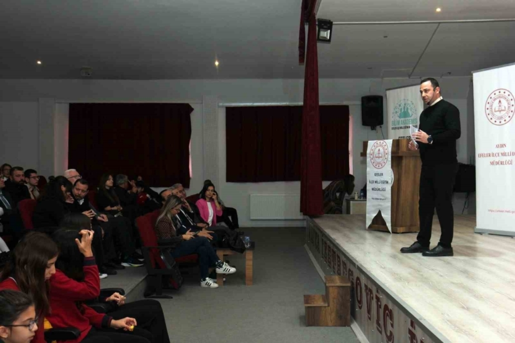 efelerde ogrenci meclisi acilis programi gerceklestirildi ebfdbbc53ef9