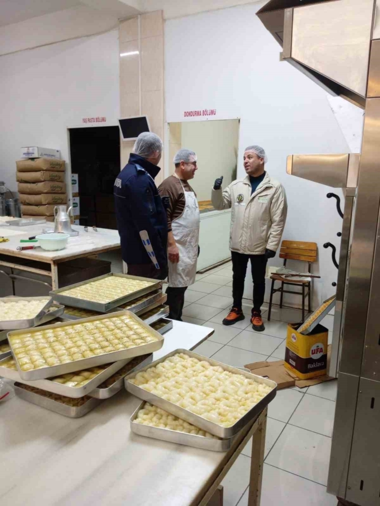germencikte belediyeden yeni yil oncesi siki denetim f9028c7cee75